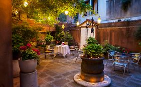 Hotel San Moisè